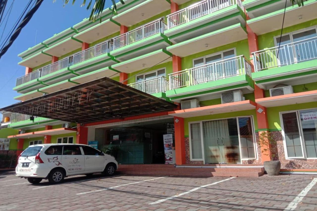 Oyo 90473 Gowin Hotel Kuta Lombok Zewnętrze zdjęcie